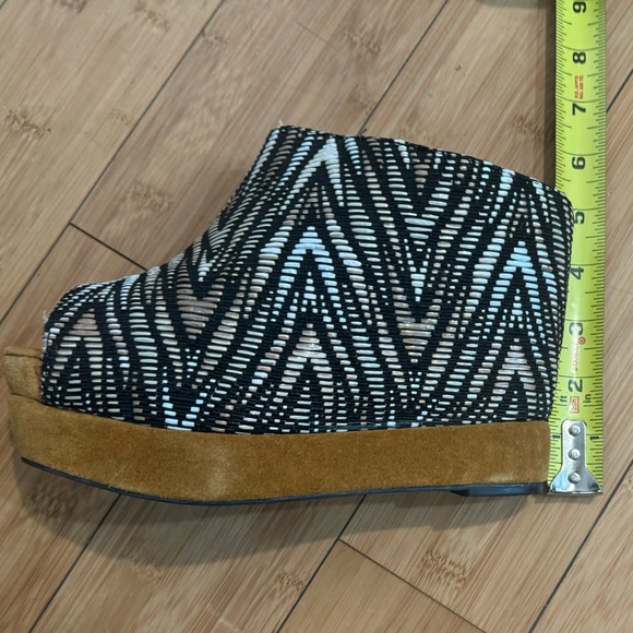 NWOB gorgeous Jeffrey Campbell for Havana platforms - Picture 14 of 14